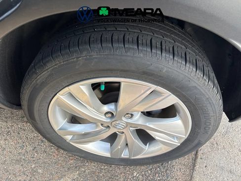 Used 2024 Buick Encore GX Preferred AWD/4WD image 7