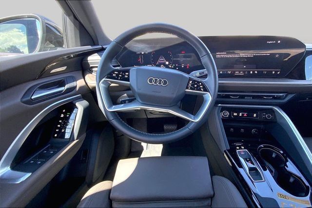 Certified 2025 Audi Q5 Premium Plus w/ Premium Plus AWD/4WD image 5