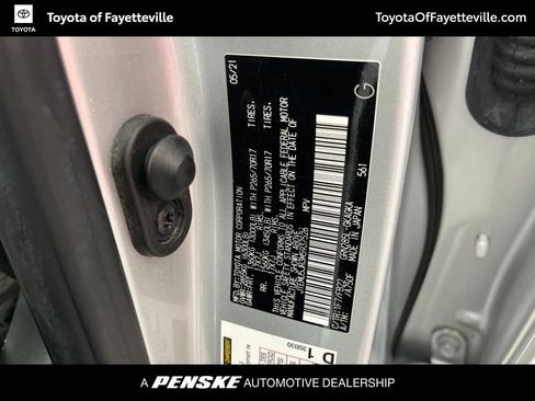 Used 2021 Toyota 4Runner SR5 AWD/4WD image 34