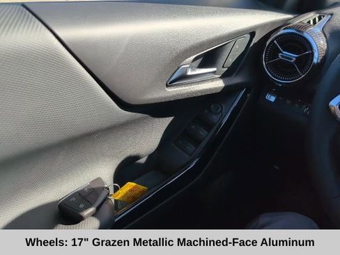 New 2026 Chevrolet Equinox LT image 11