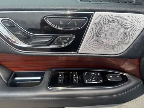 Used 2023 Lincoln Navigator L Reserve AWD/4WD image 13