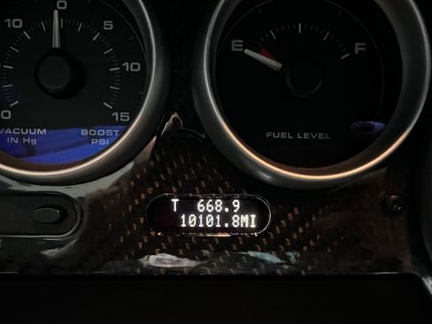 Used 2006 Ford GT RWD image 35