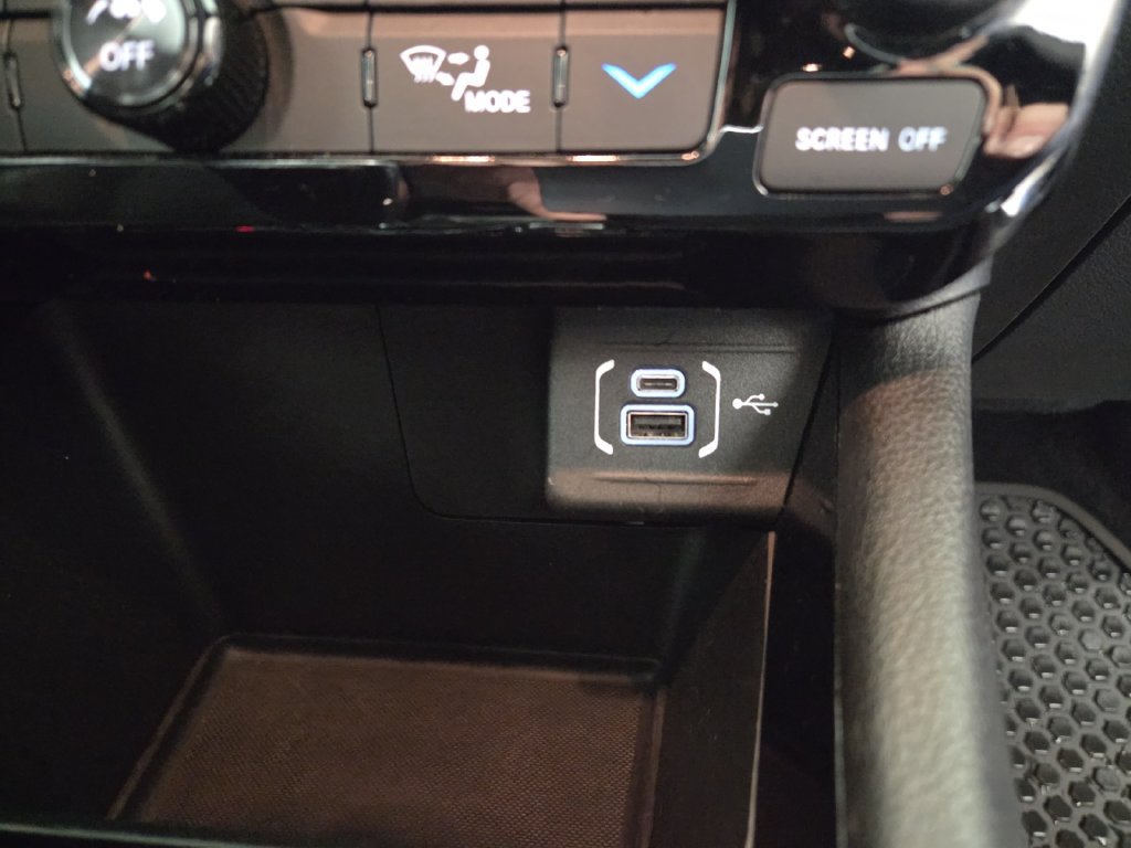 Used 2025 Jeep Compass Trailhawk AWD/4WD image 19