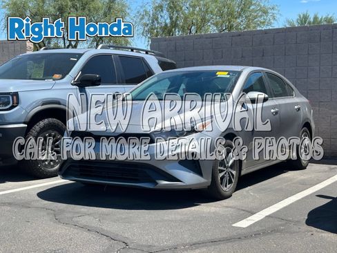 Used 2024 Kia Forte LXS FWD image 1