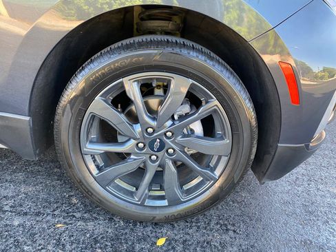 Used 2023 Chevrolet Equinox RS w/ RS Leather Package FWD image 18