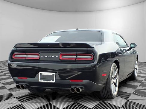 Used 2022 Dodge Challenger GT image 7