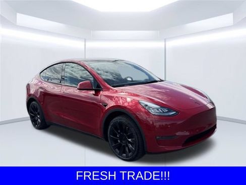 Used 2021 Tesla Model Y Long Range AWD/4WD image 1