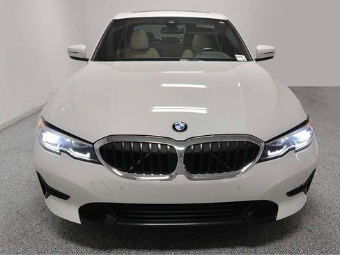 Used 2021 BMW 330i Sedan w/ Convenience Package RWD image 2