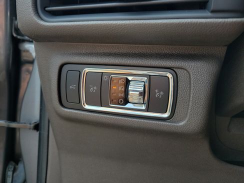 Used 2021 Lincoln Corsair FWD w/ Convenience Package image 21