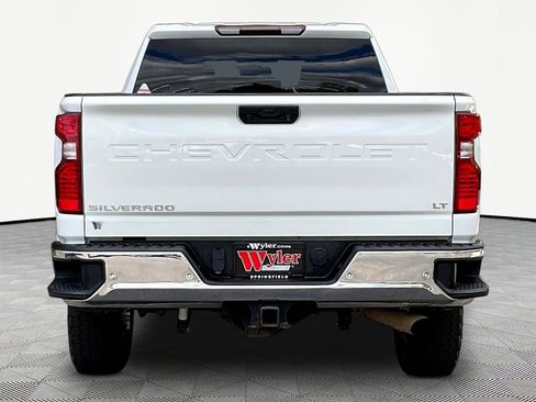 Used 2022 Chevrolet Silverado 2500 LT AWD/4WD image 5