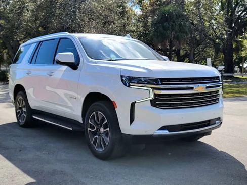 Used 2021 Chevrolet Tahoe LT w/ LT Signature Package image 3