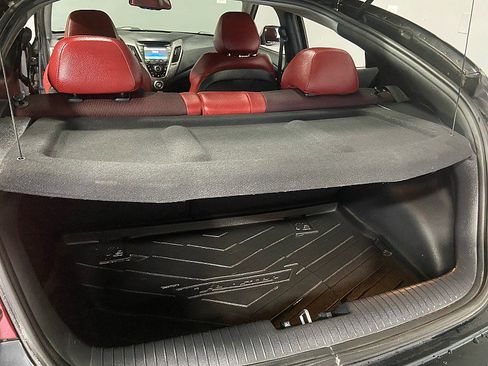 Used 2012 Hyundai Veloster w/ Style Pkg image 27