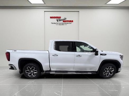 Used 2023 GMC Sierra 1500 SLT w/ SLT Premium Package AWD/4WD image 8