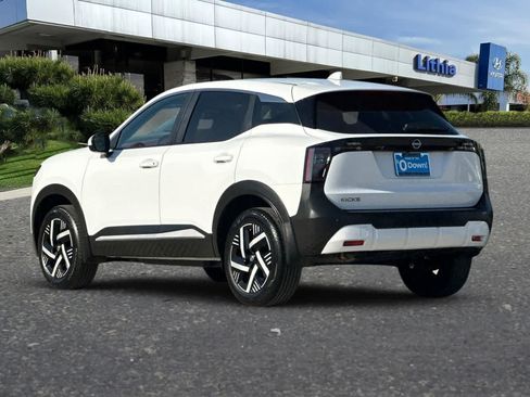 Used 2025 Nissan Kicks SV FWD image 7