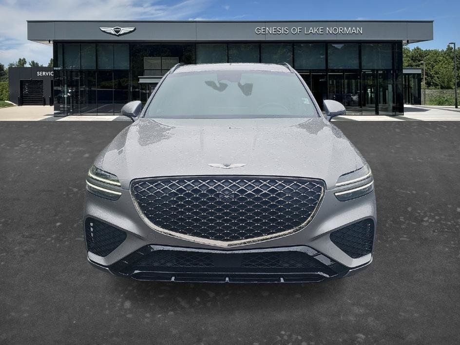 Used 2022 Genesis GV70 2.5T w/ Sport Prestige Package AWD/4WD image 2