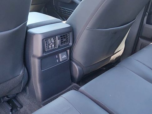 Used 2025 Toyota 4Runner TRD Off-Road Premium AWD/4WD image 18