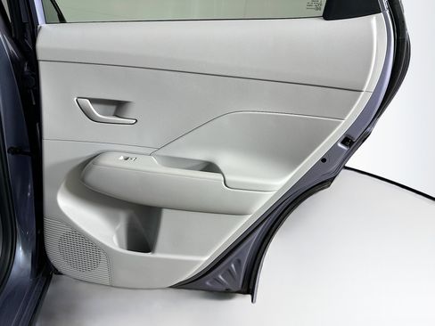 Used 2024 Hyundai Kona SEL FWD image 29