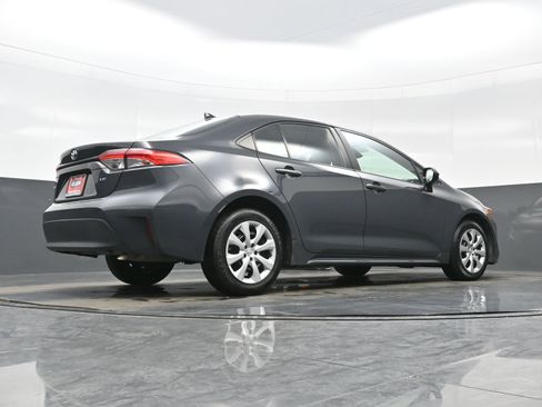 Used 2023 Toyota Corolla LE image 30