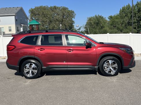 Used 2023 Subaru Ascent Premium w/ Convenience Package AWD/4WD image 12