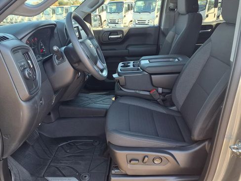 New 2026 Chevrolet Silverado 1500 Custom image 6