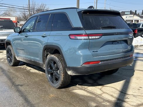 New 2026 Jeep Grand Cherokee Limited image 9