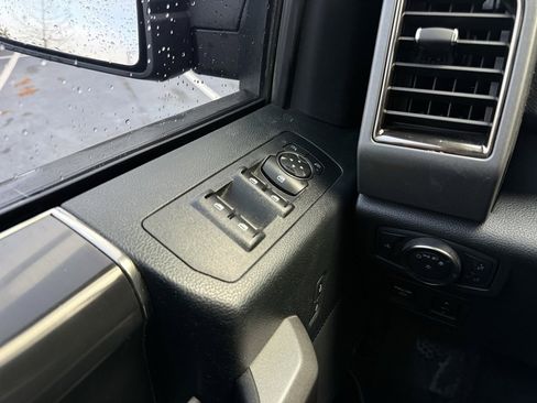 Certified 2019 Ford F150 Raptor w/ Equipment Group 801A Mid image 12