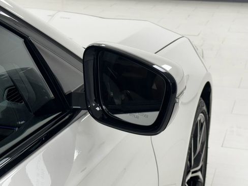 Used 2022 BMW 530i xDrive w/ M Sport Package image 39