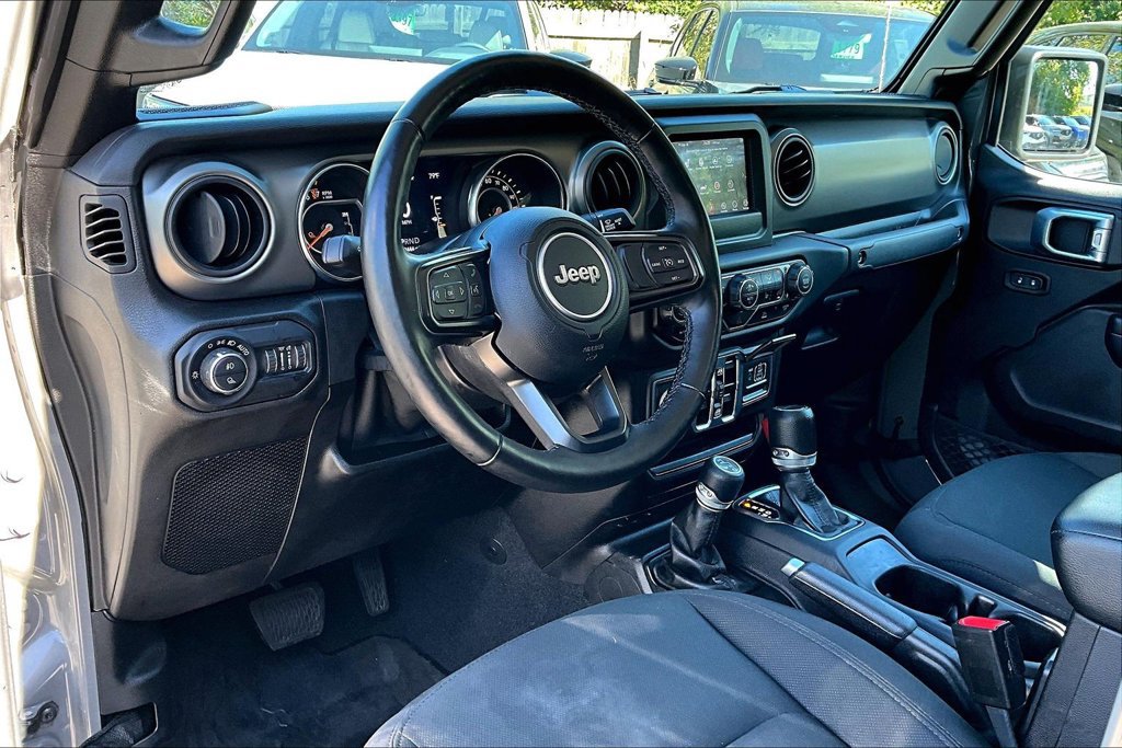 Used 2021 Jeep Gladiator Sport AWD/4WD image 15