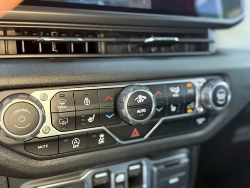 New 2025 Jeep Wrangler Sport S image 18