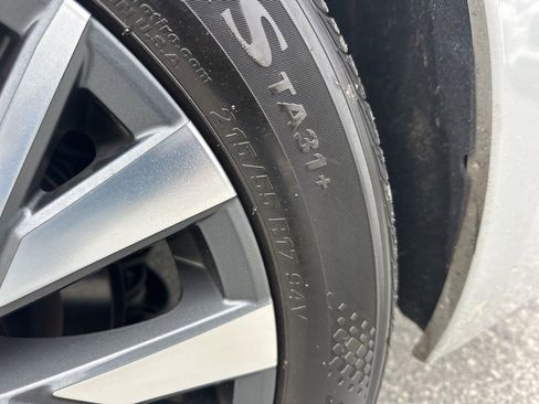 Used 2024 Nissan Altima 2.5 SV image 29