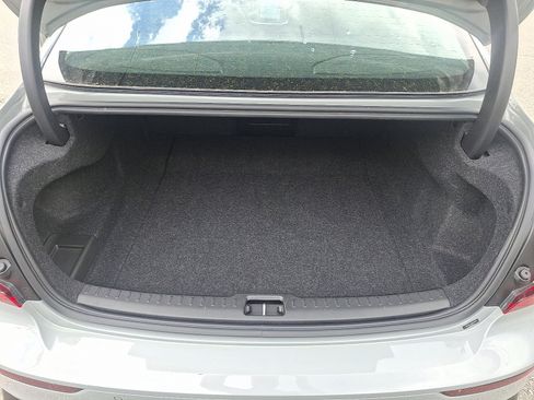 Certified 2024 Volvo S60 B5 Plus image 28