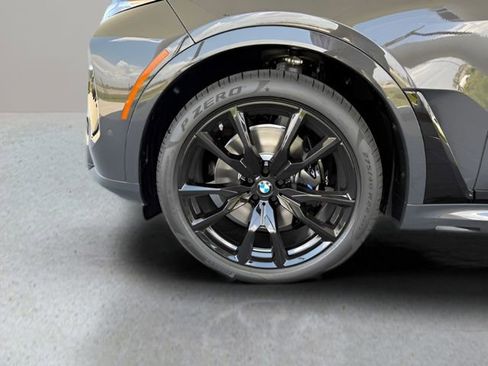 Used 2026 BMW X7 xDrive40i image 15