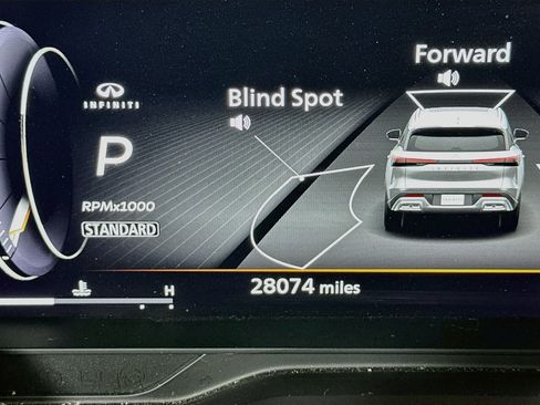 Used 2023 INFINITI QX60 Luxe w/ Performance Audio Package FWD image 18