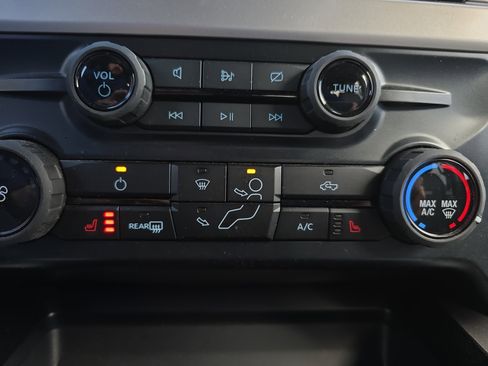 Used 2023 Ford F250 XLT w/ XLT Premium Package image 30