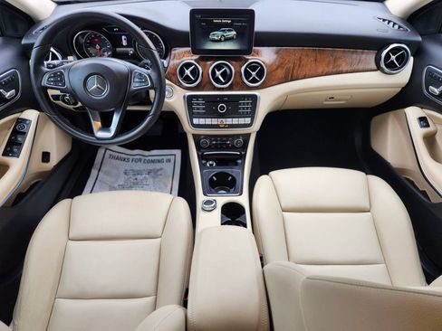 Used 2018 Mercedes-Benz GLA 250 4MATIC image 12