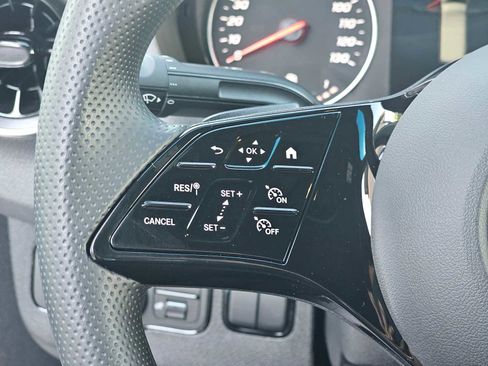 Used 2025 Mercedes-Benz Sprinter 2500 image 26