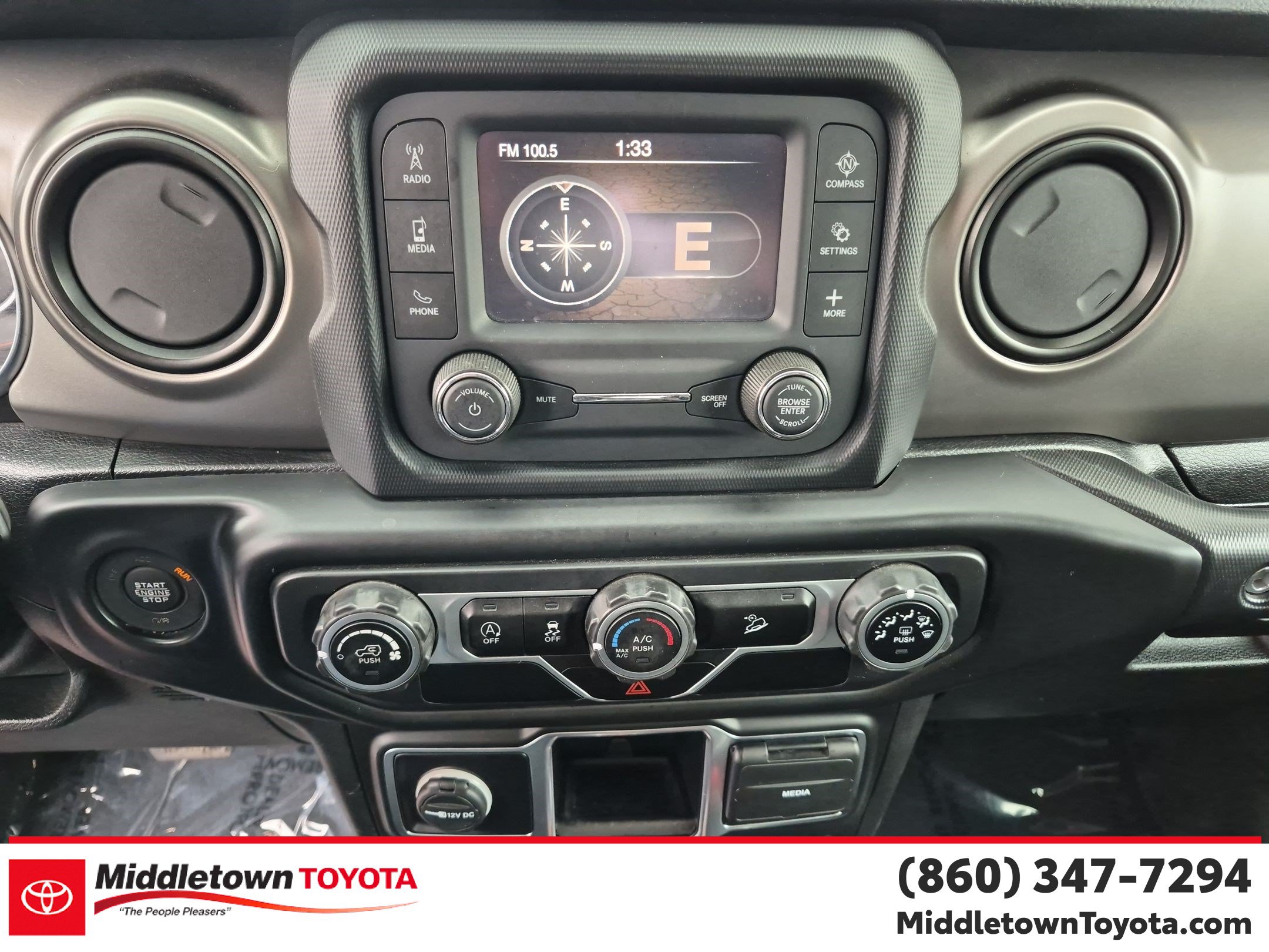 Used 2021 Jeep Wrangler Sport AWD/4WD image 29