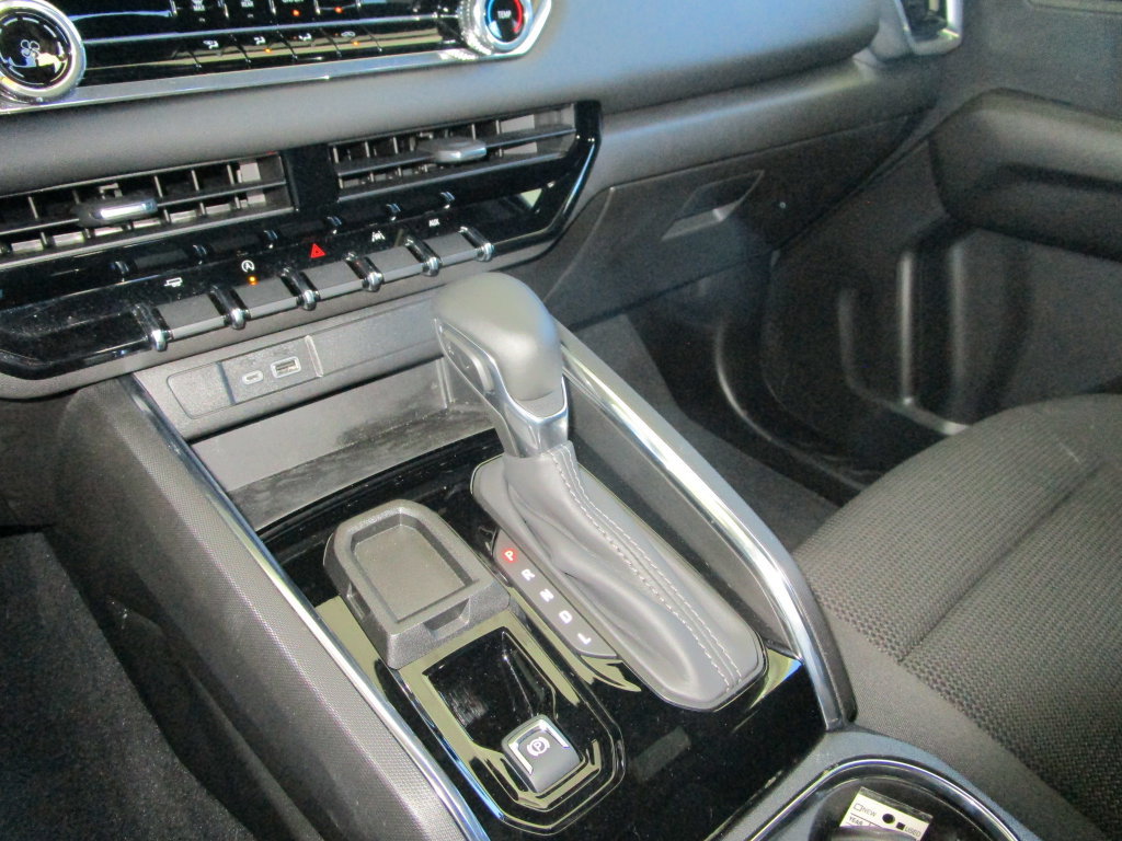 Used 2025 GMC Canyon Elevation RWD image 33