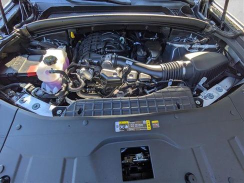 New 2025 Jeep Grand Cherokee L Laredo image 18