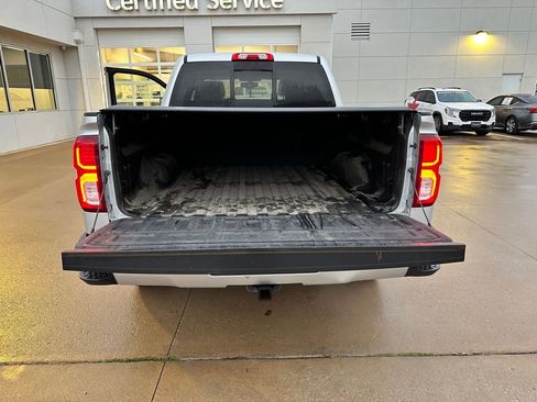 Used 2017 Chevrolet Silverado 1500 LTZ Z71 w/ LTZ Plus Package image 19