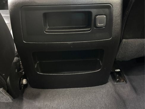 Used 2019 GMC Sierra 2500 Denali w/ Duramax Plus Package AWD/4WD image 28