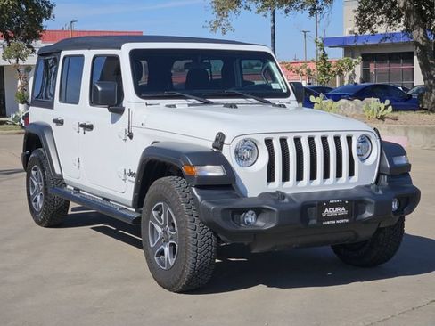 Used 2022 Jeep Wrangler Unlimited Sport AWD/4WD image 3