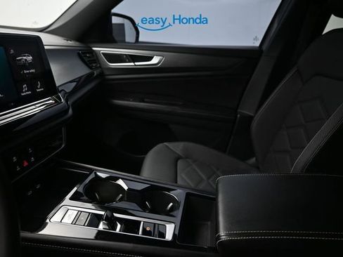 Used 2024 Volkswagen Atlas Cross Sport SE image 13