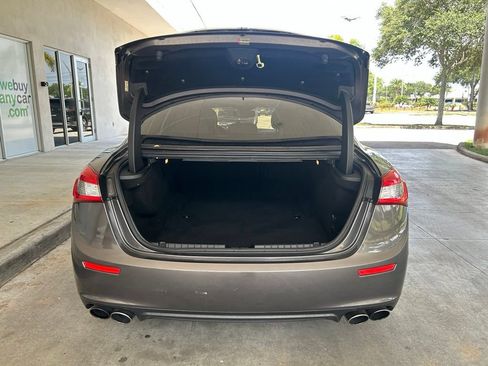 Used 2015 Maserati Ghibli RWD image 33
