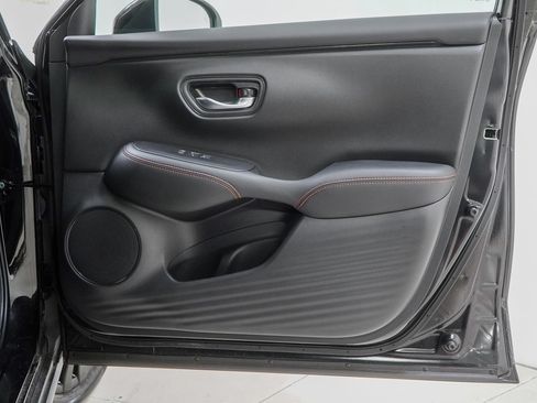 Certified 2026 Honda HR-V Sport image 32
