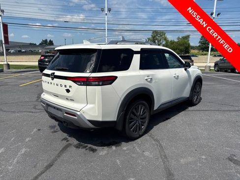 Certified 2024 Nissan Pathfinder SL w/ SL Premium Package AWD/4WD image 8