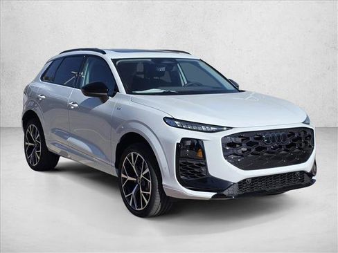 New 2026 Audi Q3 quattro 2.0T image 3