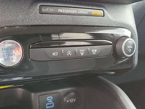 Used 2023 Ford Escape Active w/ Tech Pack #2 AWD/4WD image 29