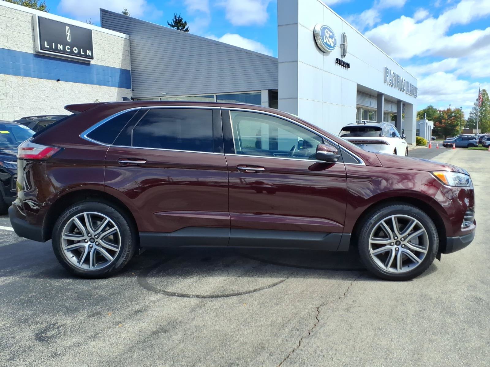 Certified 2024 Ford Edge Titanium w/ Equipment Group 301A AWD/4WD image 3