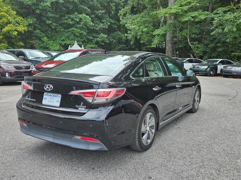 Used 2016 Hyundai Sonata Limited w/ Option Group 02 image 9